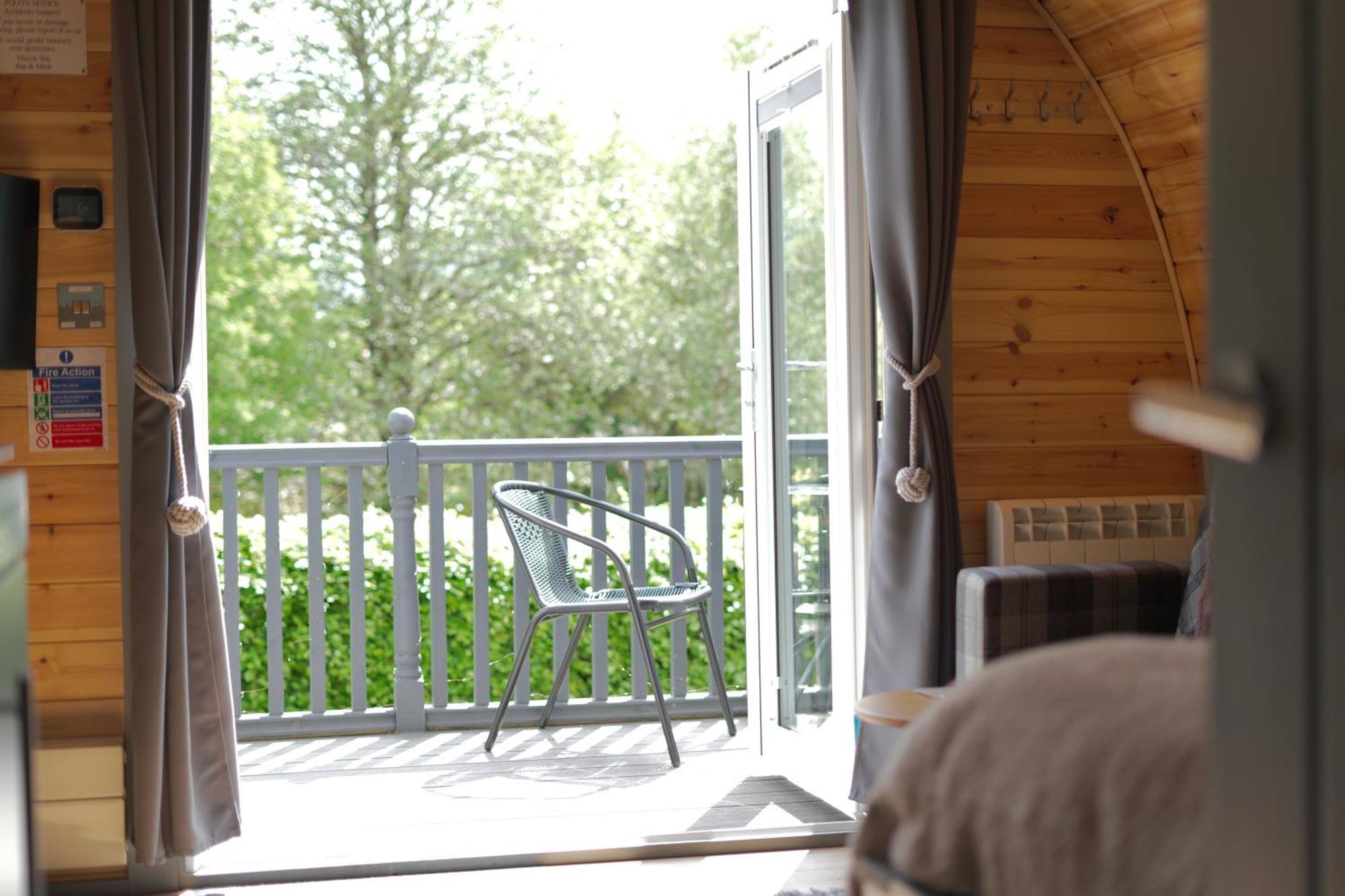Ferienwohnung Bonny Wee Snug - Pod In Spean Bridge Exterior foto
